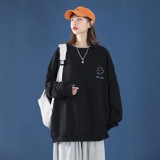 黑色