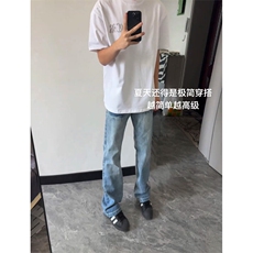 蓝色