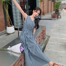 【新品现货】夏日微风蓝色条纹背心茶歇连衣裙8816-P135-K188，女装连衣裙，2C317A
