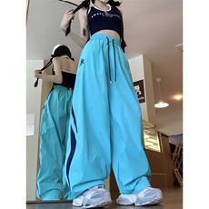 蓝色