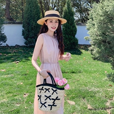 2026夏季新款连衣裙简约时尚超仙气质无袖连衣裙，女装连衣裙，米莱