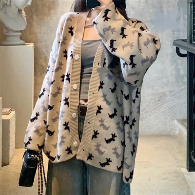 2025年秋季新款百搭女士加厚V领提花加厚保暖羊毛开衫，女装羊毛衫，新胜羊绒