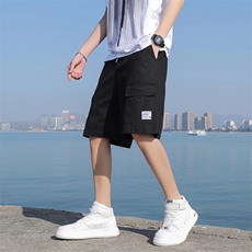 黑色
