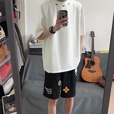 白色