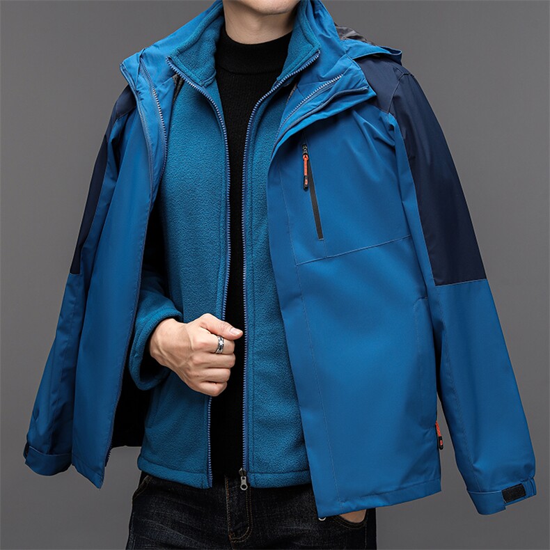 春秋冬新款冲锋衣户外外套男士春秋加厚运动服三合一连帽防风夹克图片