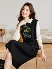 2025秋冬新款假两件娃娃领针织连衣裙女中长款收腰显瘦气质毛衣裙，女装针织衫/毛衣，艾米