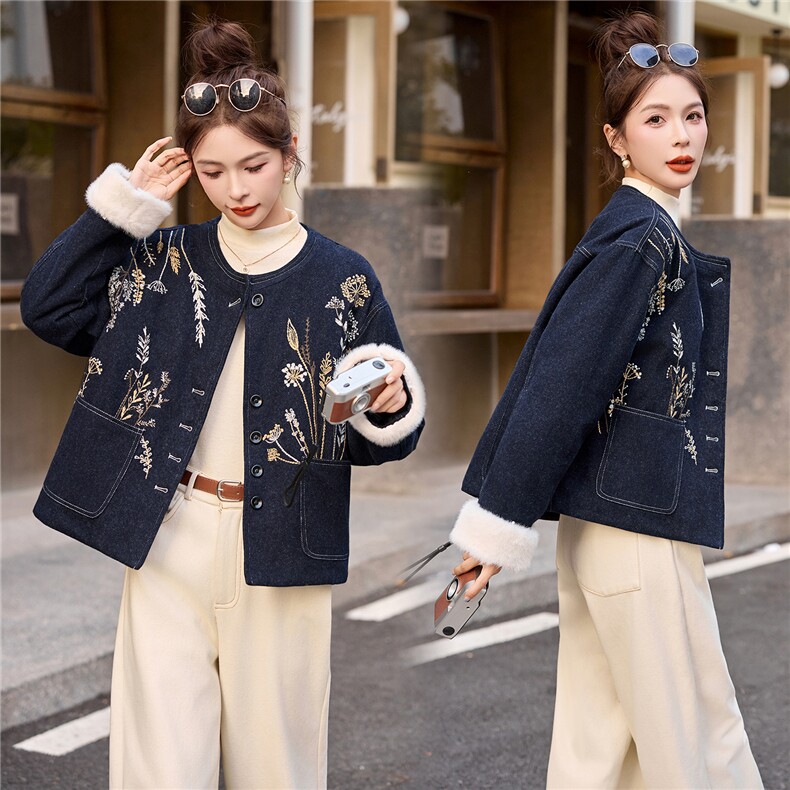 现货主推2025年冬季新款國风羽绒服外套女，女装羽绒服，曼娅璐