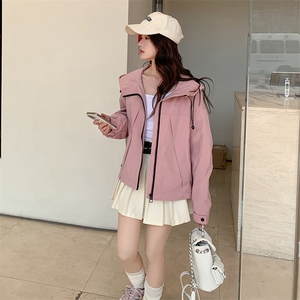 粉色连帽冲锋衣女2025春秋季新款小个子甜美减龄休闲夹克短外套图片
