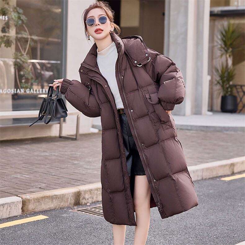 巧克力色宽松连帽羽绒服女中长款2024冬季新款保暖加厚白鸭绒外套,女装羽绒服,千千佰惠