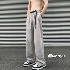 浅灰色