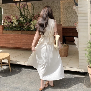 法式米白色蕾丝背心半身裙套装女夏2025新款两件套超好看夏日绝美图片