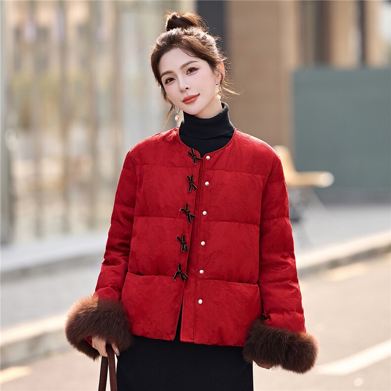 2025年冬季新中式真狐狸毛羽绒短款,女装羽绒服,依如秀(原杭风阁)