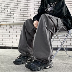 灰色