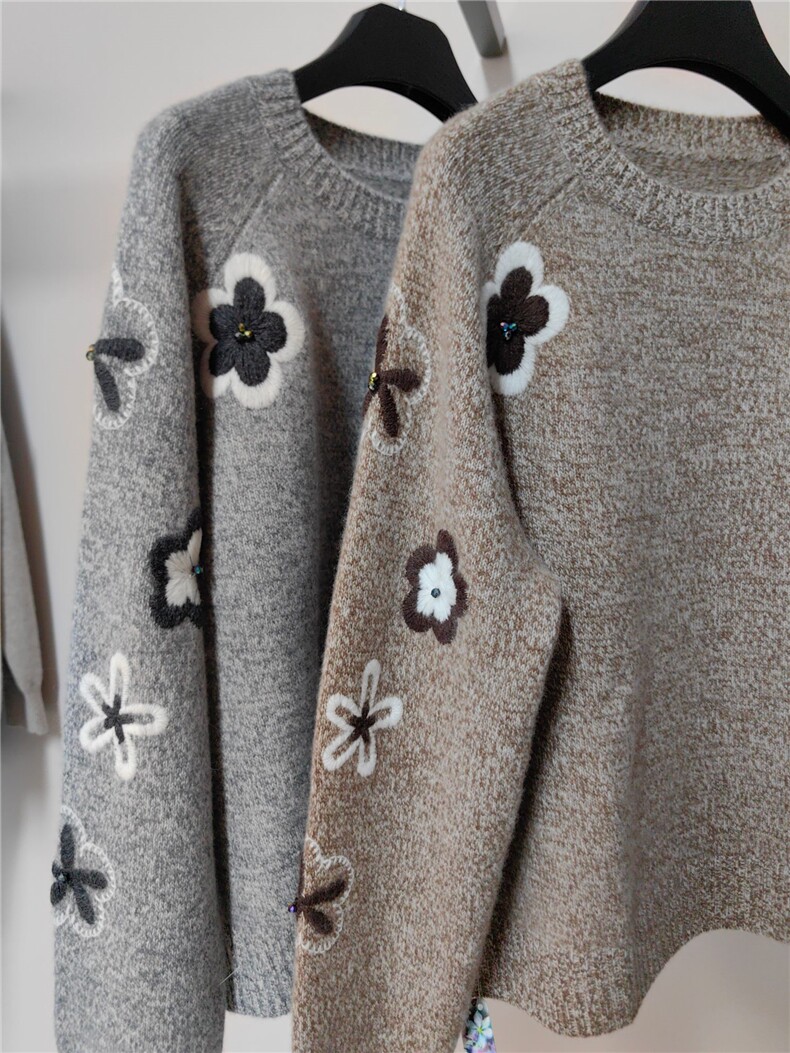 剪刀领立体刺绣花朵，女装针织衫/毛衣，米田羊绒
