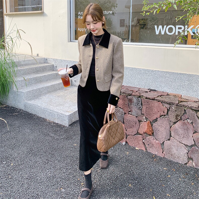 高级感羽绒小香风套装女2024年冬季新款撞色短外套丝绒半身裙直筒,女装套装/套裙,霓裳依族