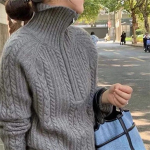 时尚高领麻花针织毛衣女 显瘦百搭秋冬新款羊毛衫图片