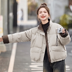 设计感针织拼接短款羽绒服女2025年冬季新款小个子加厚韩版面包服，女装羽绒服，美沁