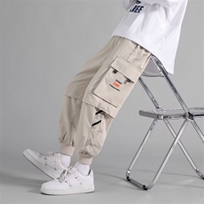 卡其色