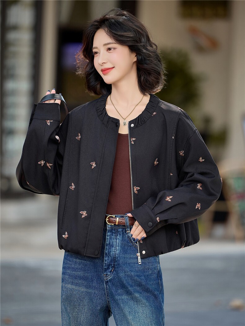 咖色刺绣小蝴蝶夹克美式复古外套女百搭休闲显瘦褶皱领短款上衣,女装短外套,梦懿尔