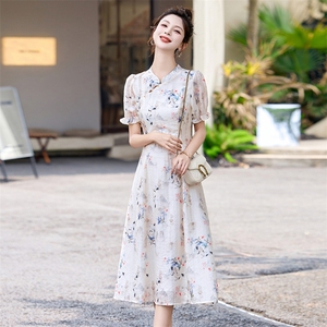 新中式碎花改良旗袍连衣裙女2025夏季新款复古气质修身小清新裙子图片