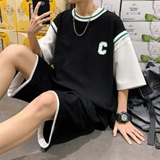 黑色