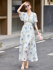 法式印花短袖连衣裙女2025夏季新款收腰显瘦优雅镶钻拼接v领长裙图片