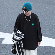 黑色