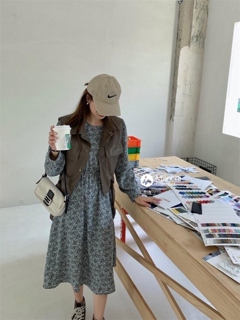 现货秋装新款碎花连衣裙，女装连衣裙，A 米 格