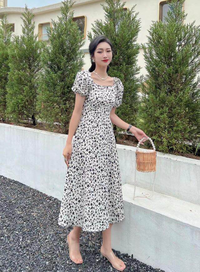 (现货）显瘦连衣裙,四个尺码，两色，女装连衣裙，依柏璐(1F)