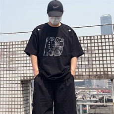 黑色