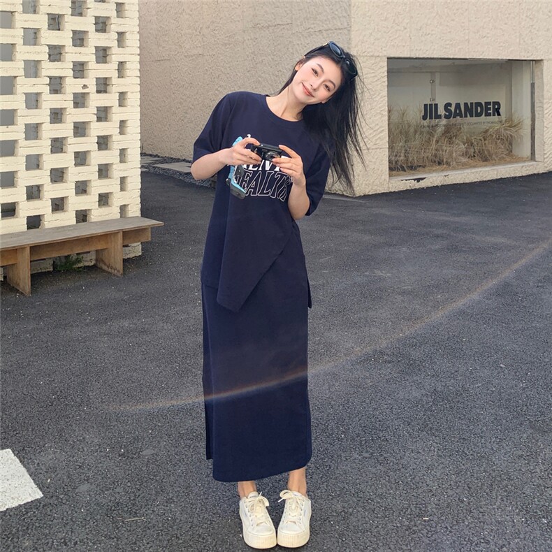 藏青色休闲运动印花T恤半身裙套装女夏2025新款两件套超火高级感图片
