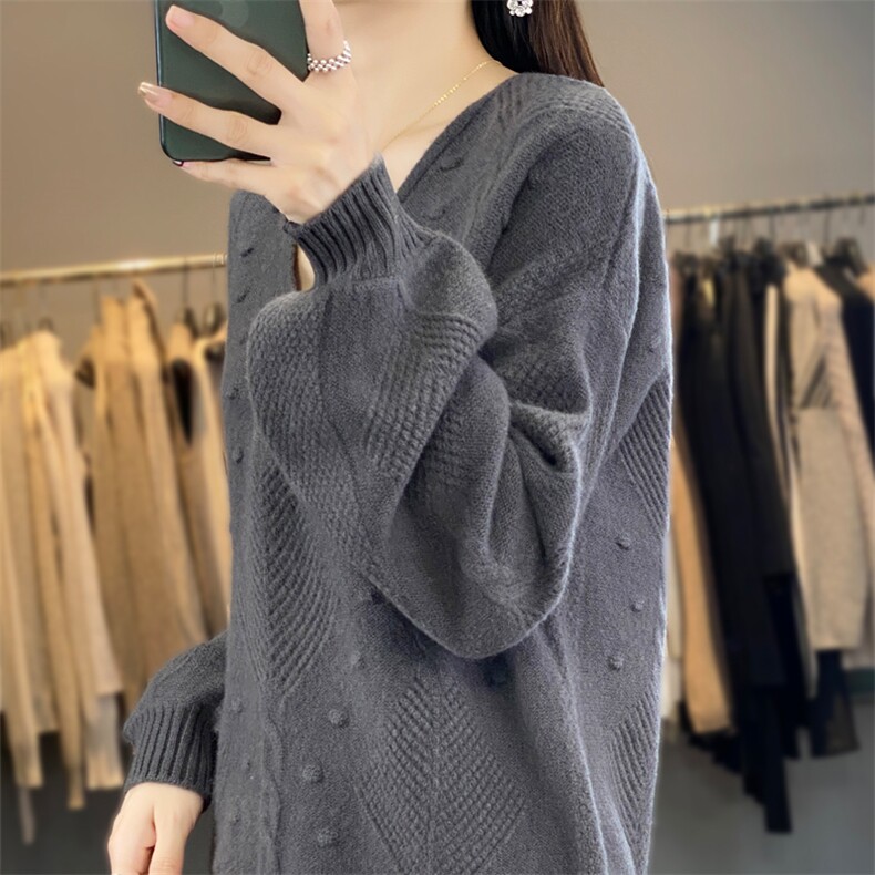 25新款100%纯羊毛衫女V领镂空提花宽松针织衫显瘦羊绒衫打底毛衣，女装羊毛衫，迅太羊绒