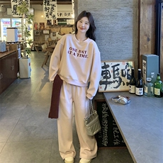 现货：春装新款春秋宽松百搭休闲三件运动套装2C135-6862P185K278，女装套装/套裙，2C135