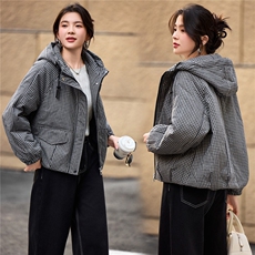 2025年冬季宽松连帽格子加厚棉衣服棉短款外套，女装棉衣/棉服，简韵佳