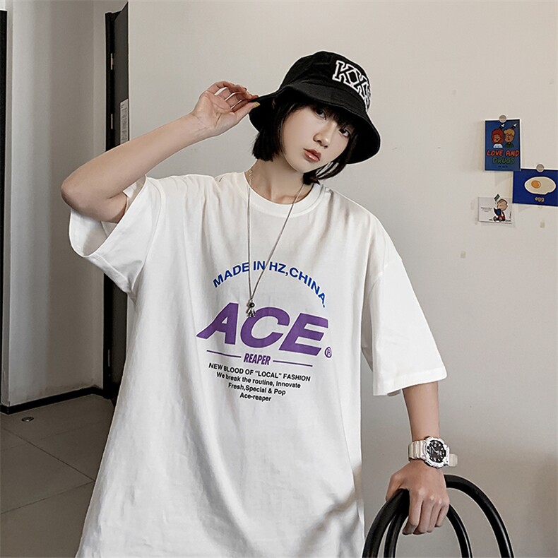 【】A003-HT1018-P30夏装新款时尚印花短袖T恤 女模1图片
