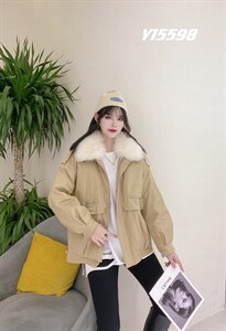 【现货】羽绒大毛领派克两个码，两个颜色ml图片