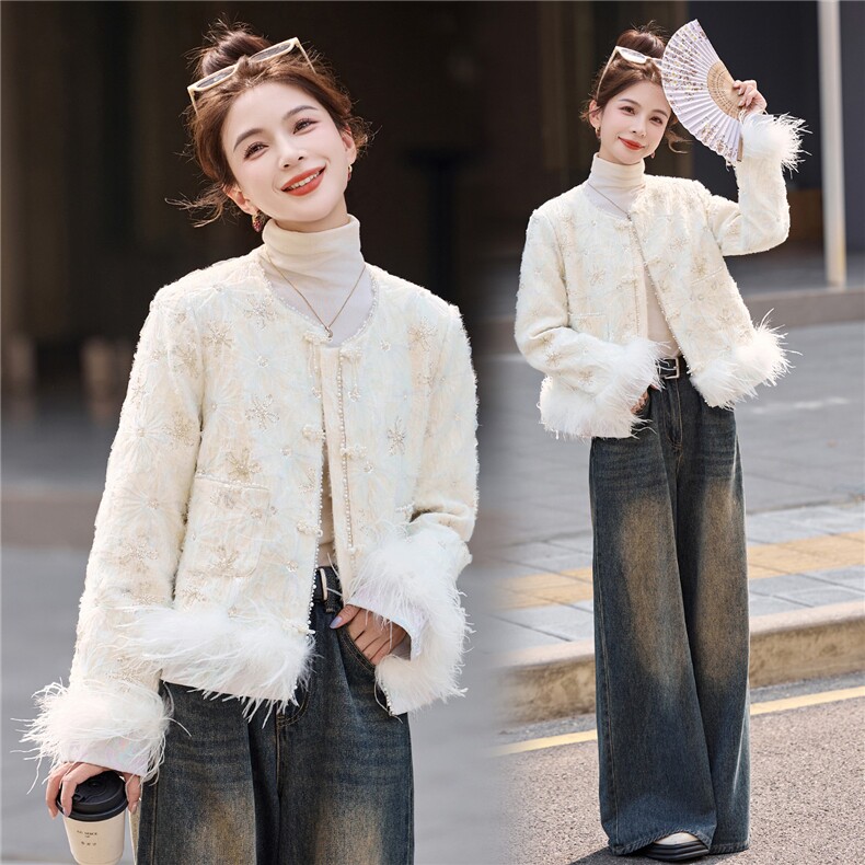 现货，2025年潮冬季真狐狸毛重工刺绣钉珠短款新中式羽绒服新款,女装羽绒服,艾仟回(原伊仟回)