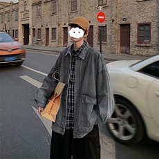 灰色