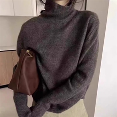 深灰色