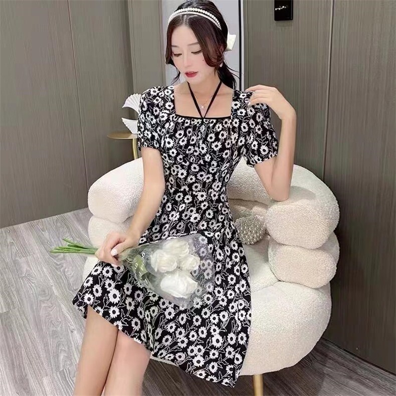 新款连衣裙，四个尺码，两色，女装连衣裙，依柏璐(1F)