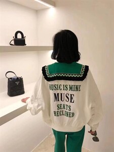 休闲时尚针织海军领后背刺绣重工艺外套好买，特图片