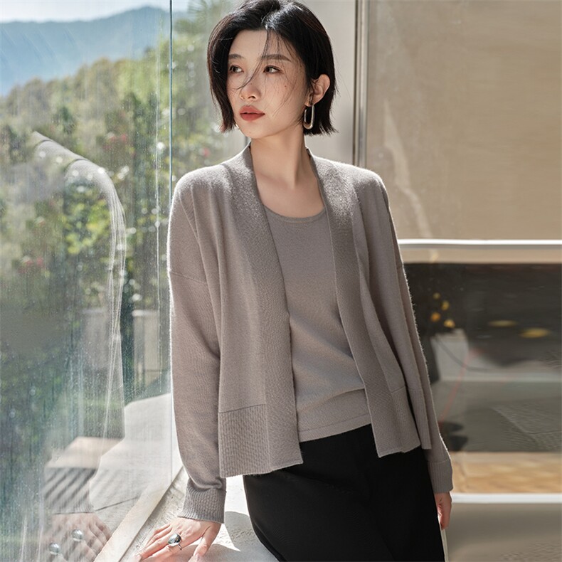2025秋冬新款女羊绒衫100%纯山羊绒V领时尚复古简约气质针织开衫,女装羊绒衫,江帆羊绒