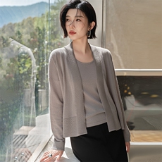 2025秋冬新款女羊绒衫100%纯山羊绒V领时尚复古简约气质针织开衫，女装羊绒衫，江帆羊绒