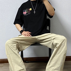 黑色