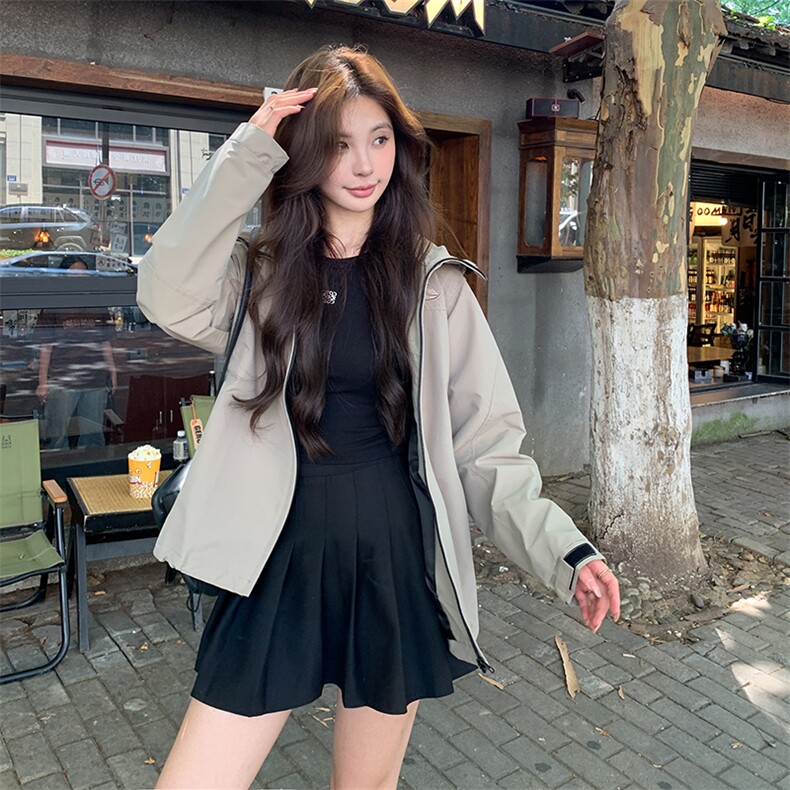 美式工装风冲锋衣女2024春秋款户外运动休闲时尚夹克复古百搭外套，女装风衣，浙宝281