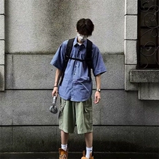 蓝色