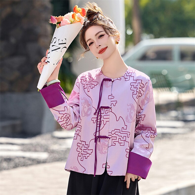 现货2025新款春装新中式G风盘扣提花复古洋气时尚显瘦短款外套女,女装短外套,伊仟回
