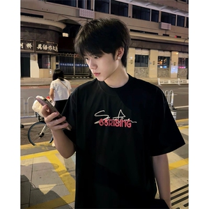 抖音得物供货210克现货宽松纯棉美式潮牌印花落肩袖纯棉T恤AT2167图片
