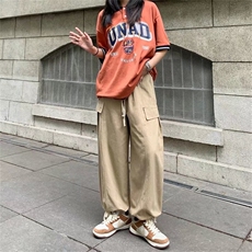 卡其色
