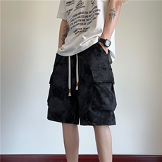 黑色